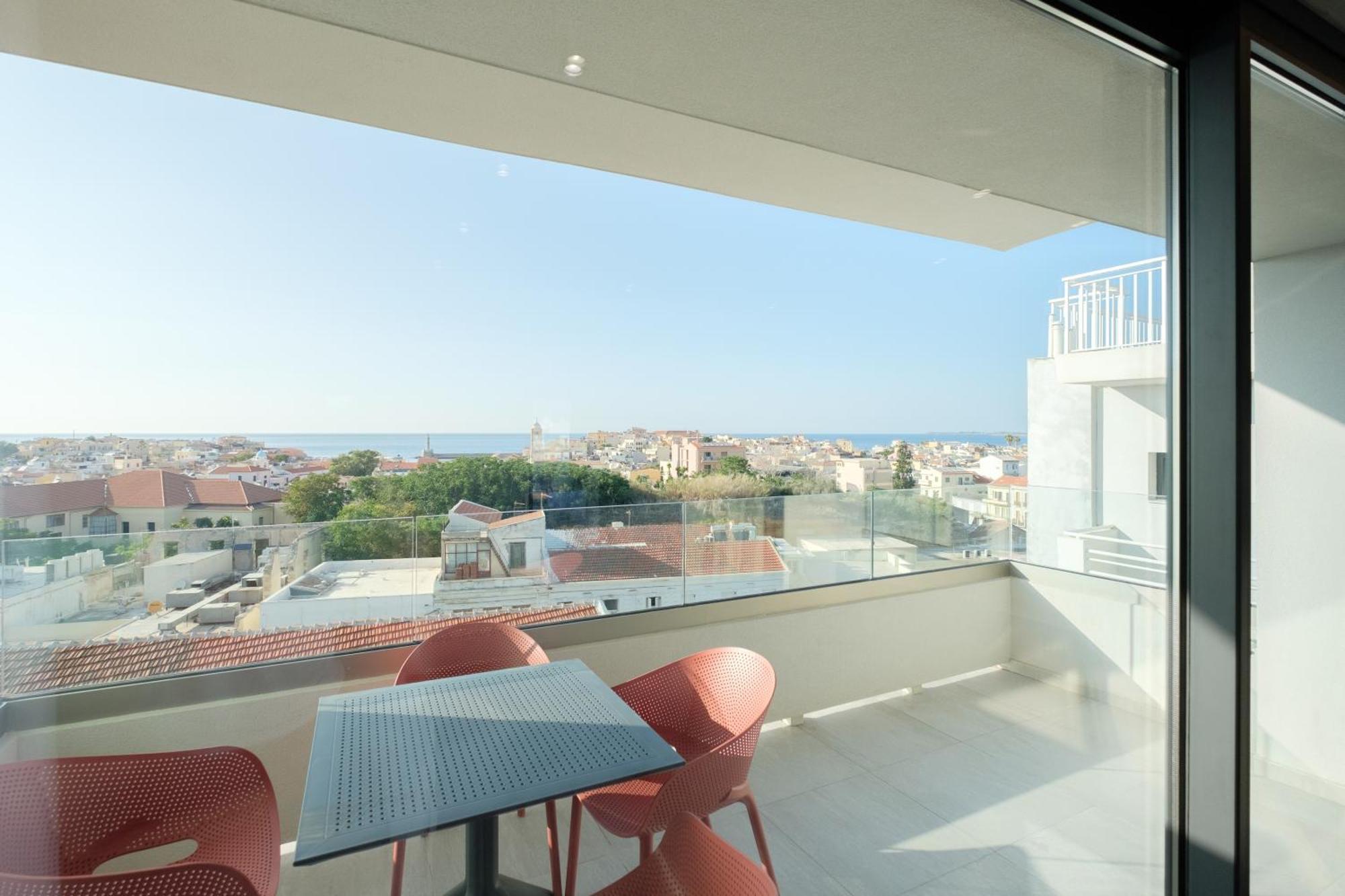 Sky-High 70Sqm Penthouse W. Stunning Views - 05 Lejlighed Chania  Eksteriør billede